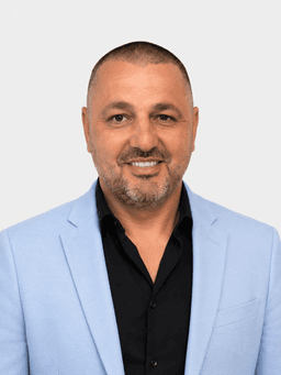 Adrian Ionut O.